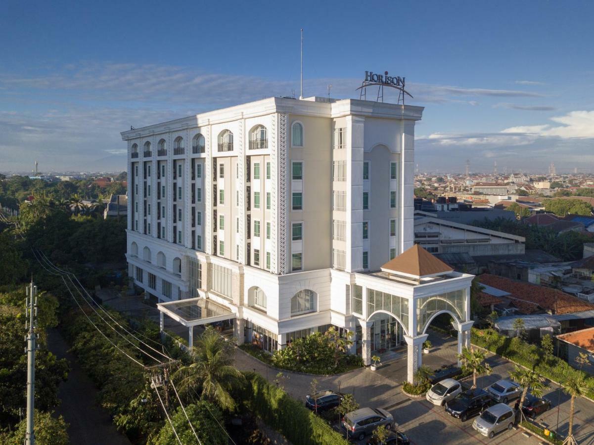 Horison Ciledug Jacarta Exterior foto